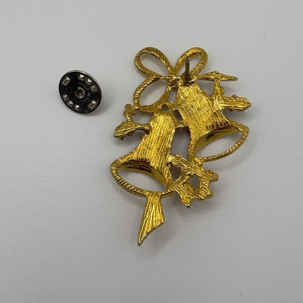 Elegant Red and Gold Bell Brooch - Picture 3 of 3